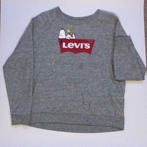 Levi’s crew neck snoopy